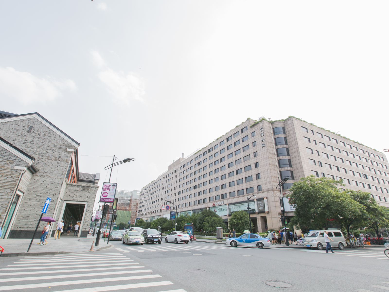 云逸酒店式公寓(西湖音乐喷泉店)
