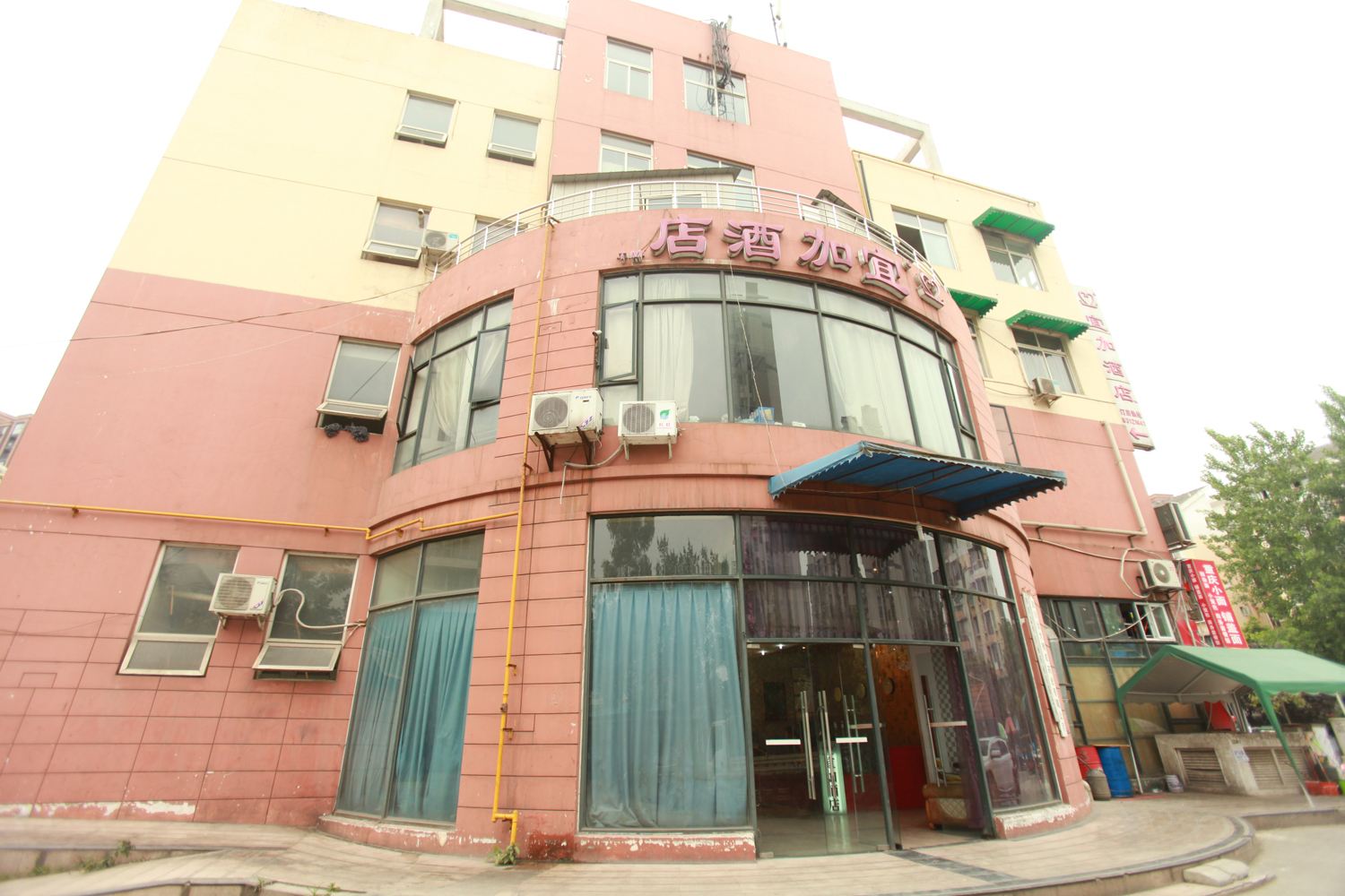 成都宜加酒店