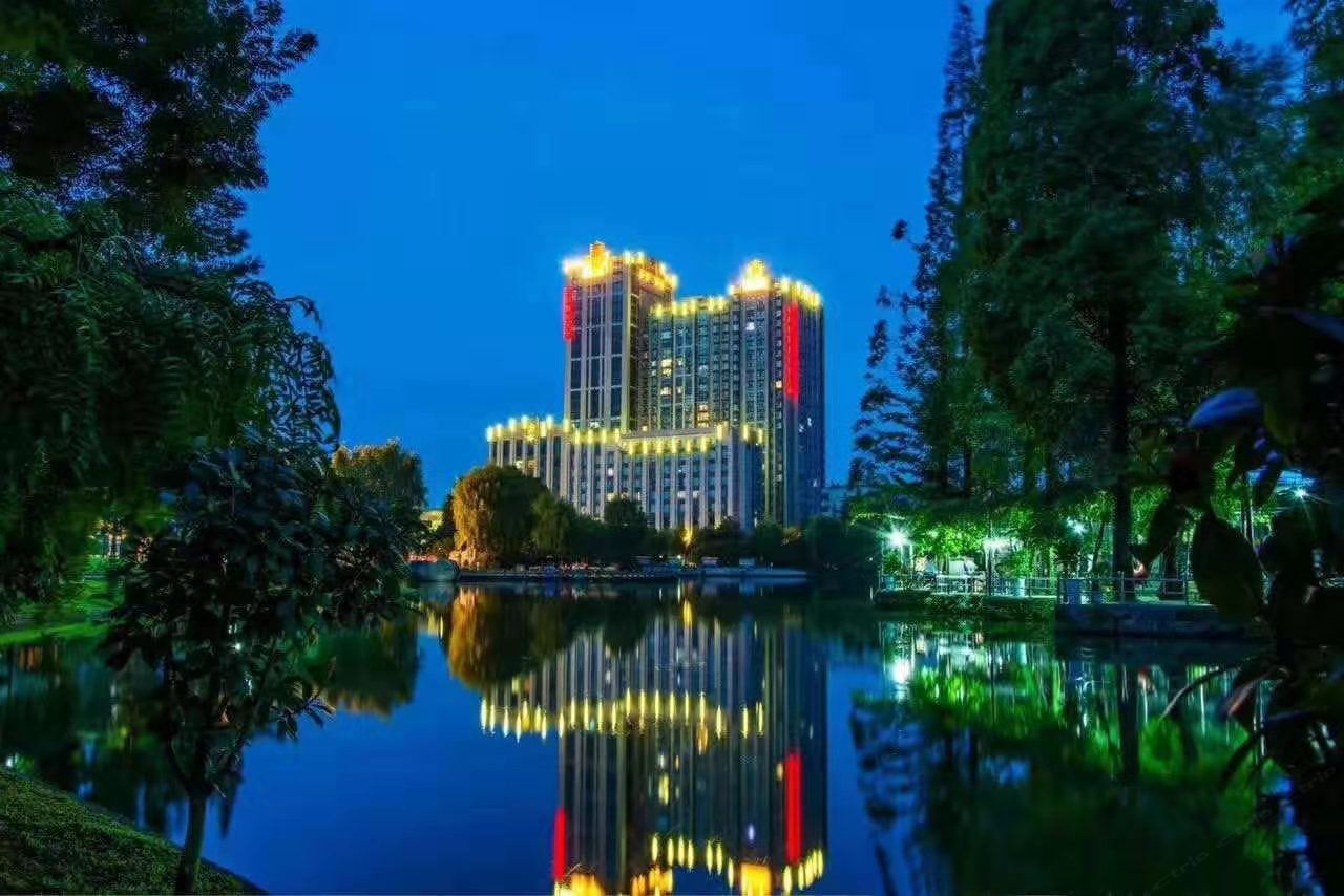 彭州牡丹云锦花园酒店