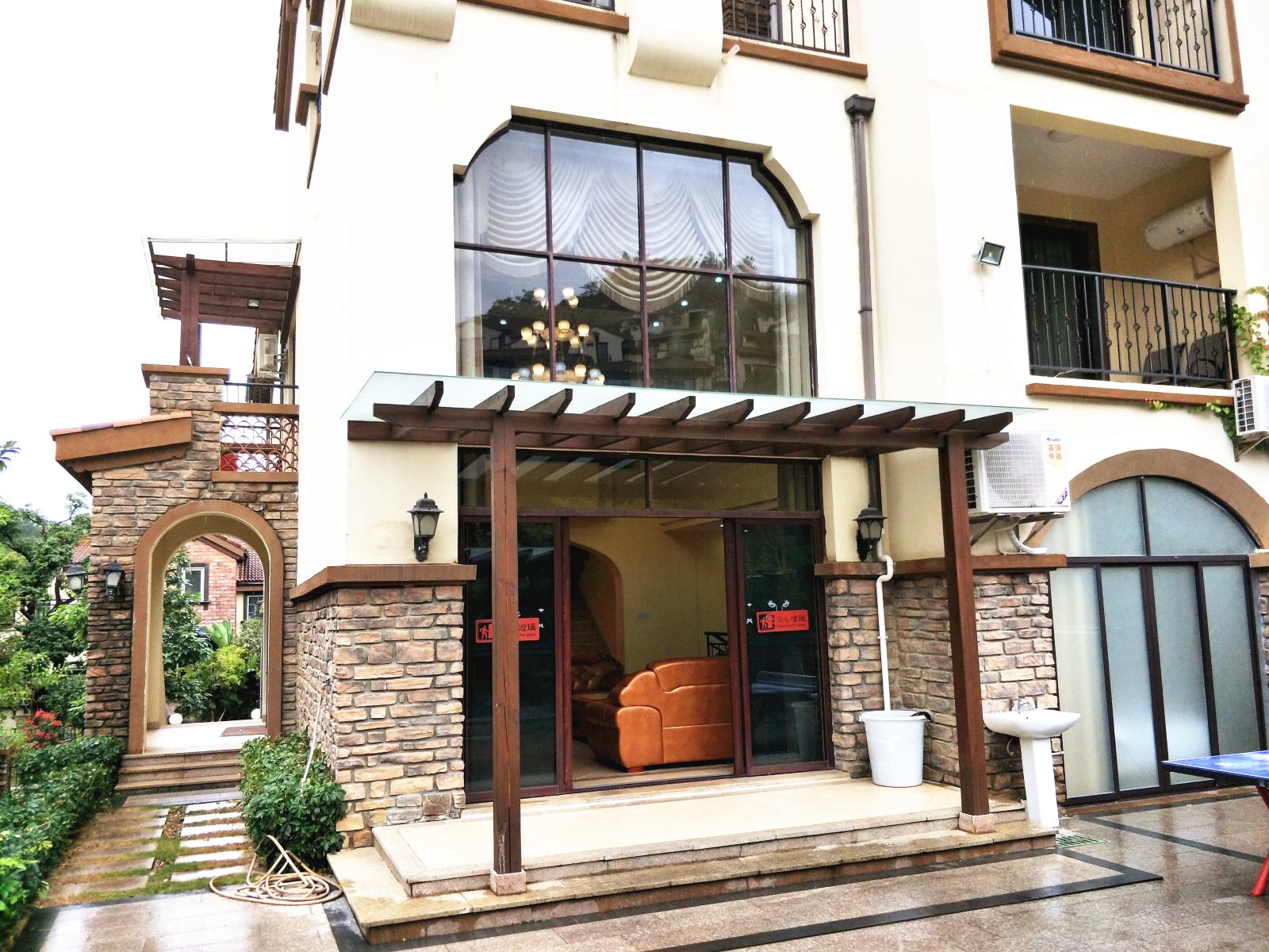 龙门乐游度假酒店