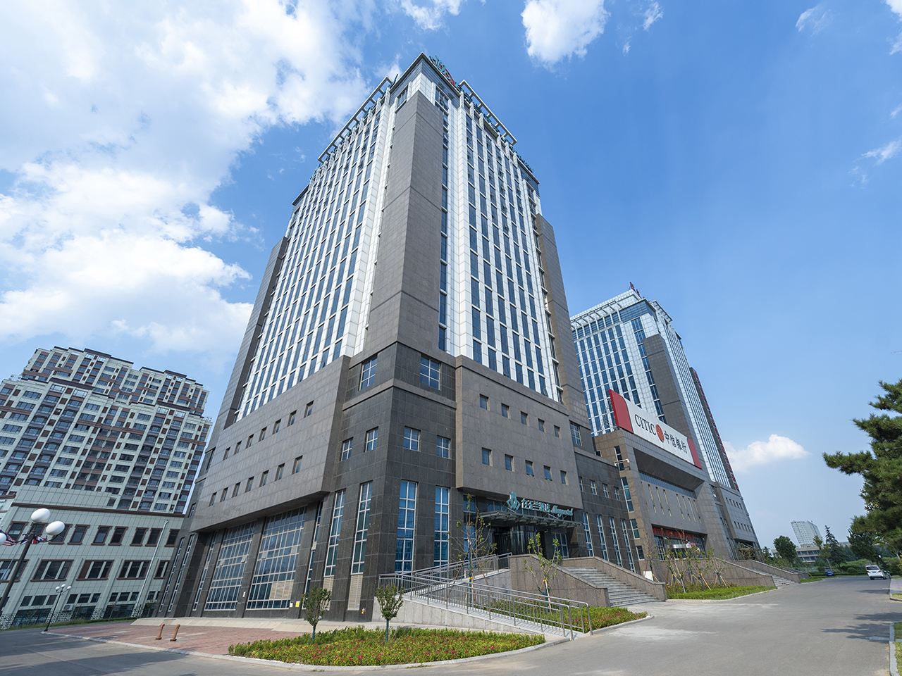 白玉兰酒店(昌乐中国宝石城店)