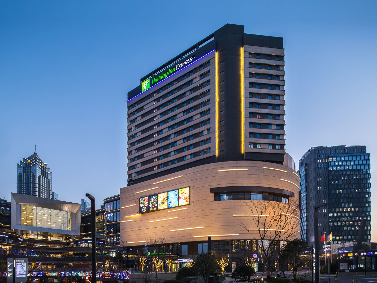 苏州龙湖狮山天街智选假日酒店