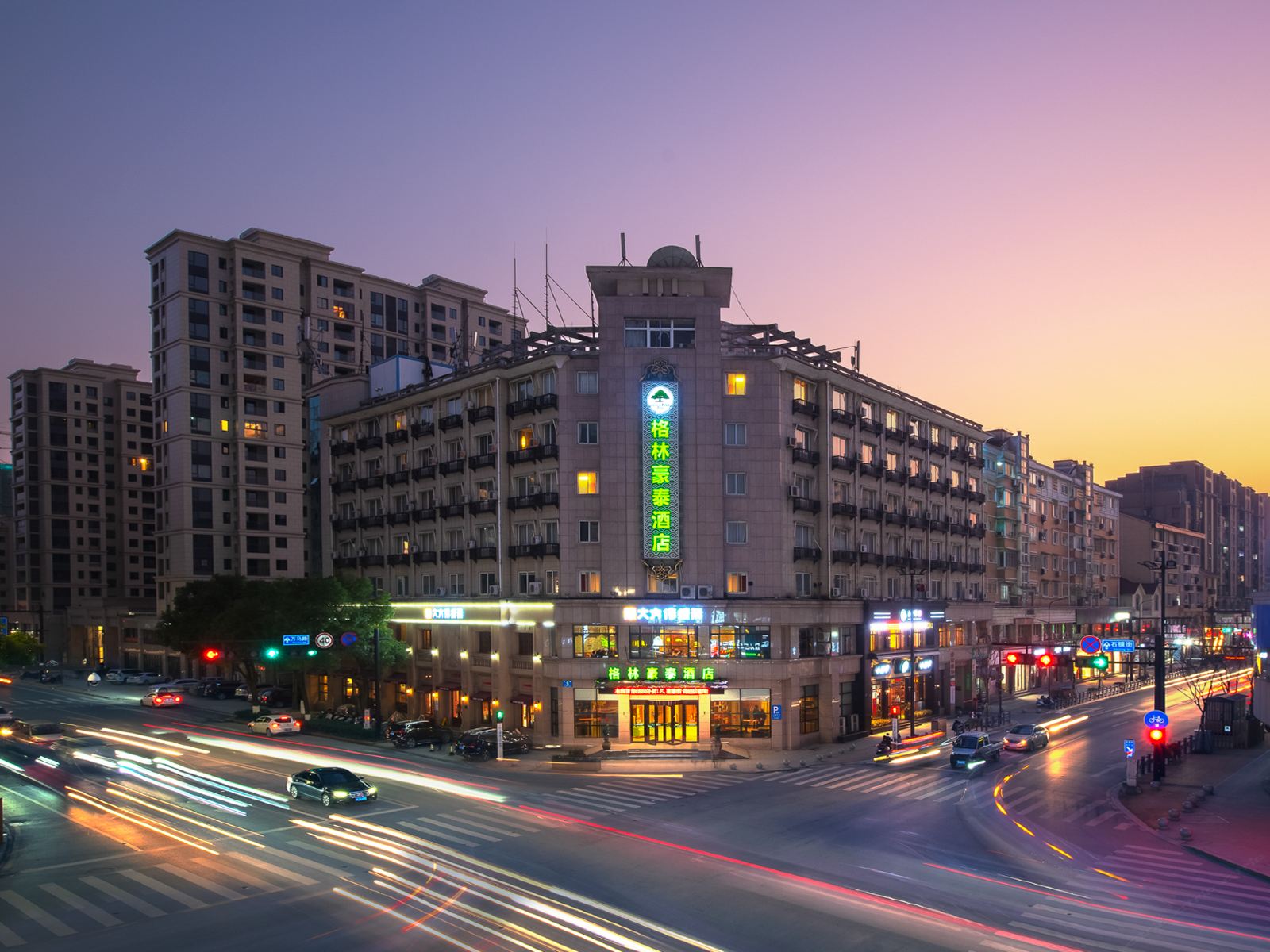 格林豪泰(杭州临安万马路万华广场店)
