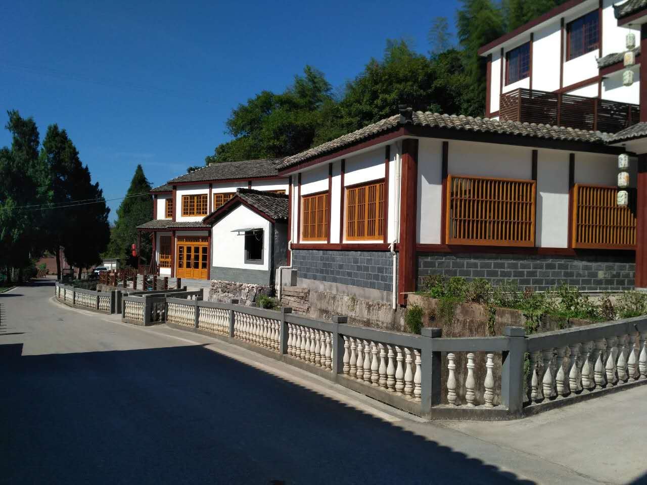 千岛湖栗原小村民宿