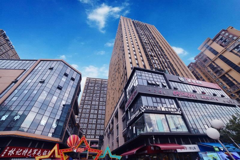 聚前国际公寓(成都昭觉寺旗舰店)