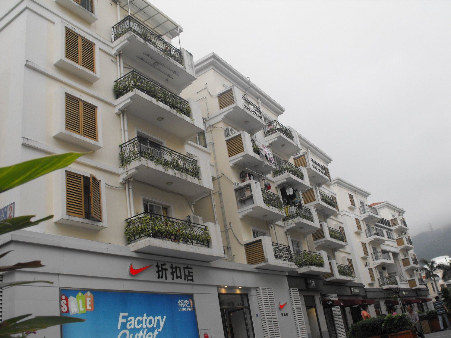 深圳奥特莱斯湖心岛公寓