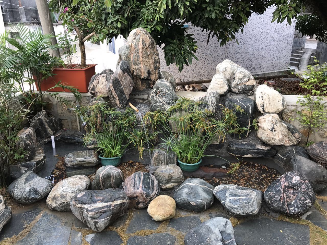 深圳水猿民宿上横岗店