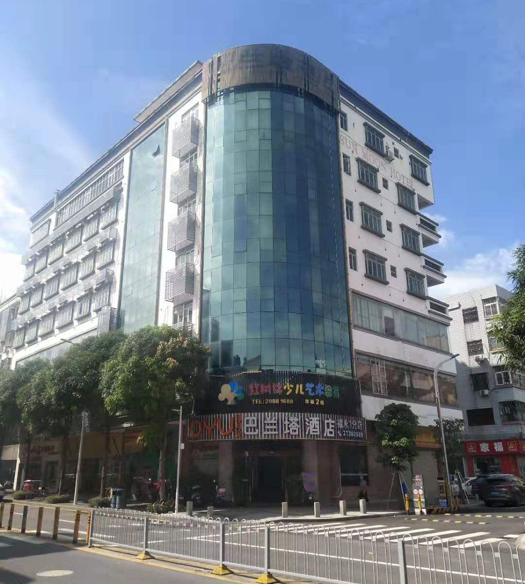 日月光酒店(深圳国际会展中心店)