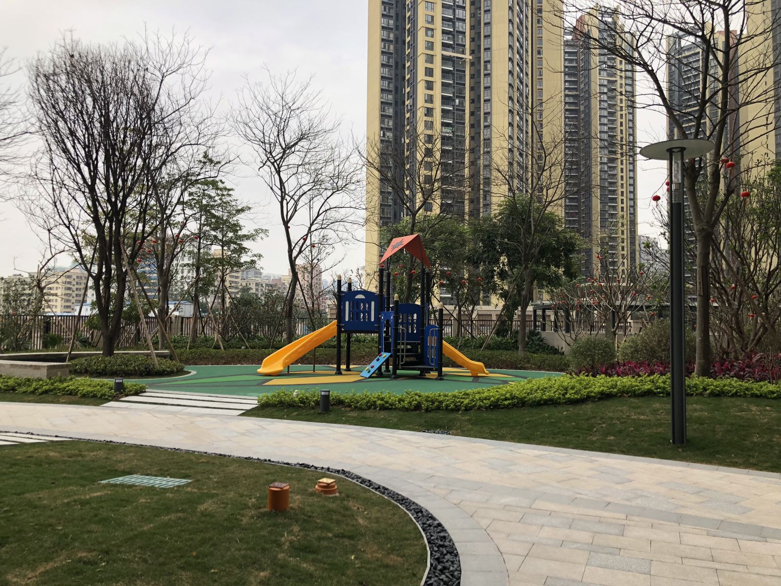 深港行政公寓(深圳龙华店)