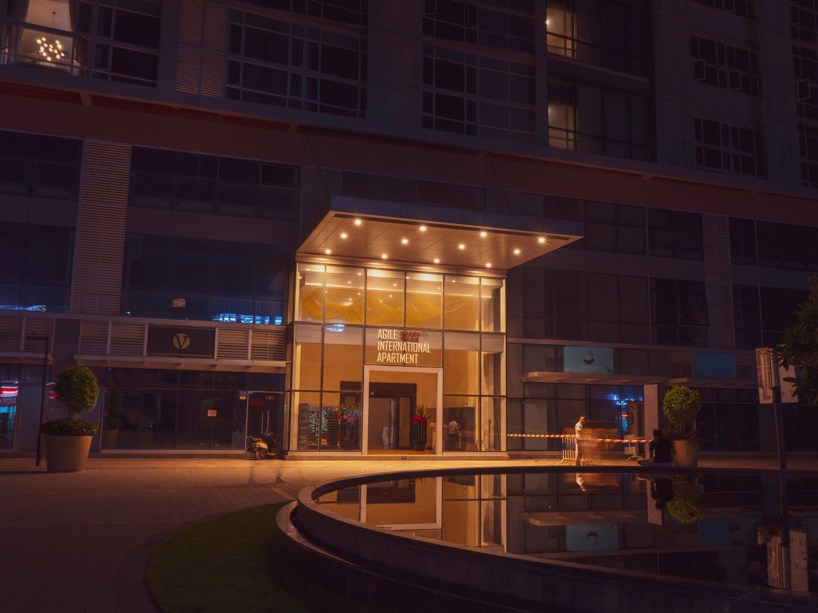 潮庭礼宾府(广州融创文旅城汇通广场店)