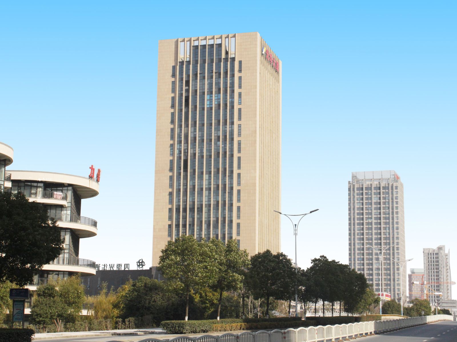 海宁四季光华酒店