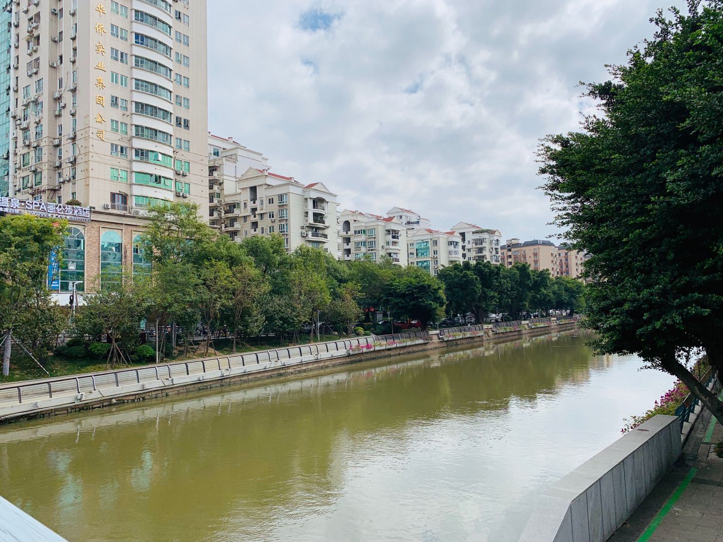 哥仑步酒店(福州斗门地铁站店)