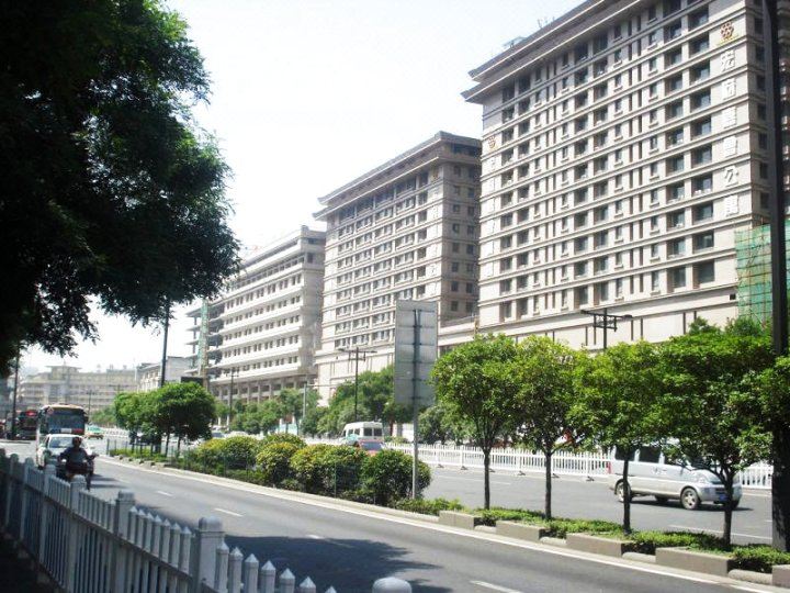 天信酒店(西安钟楼回民街店)