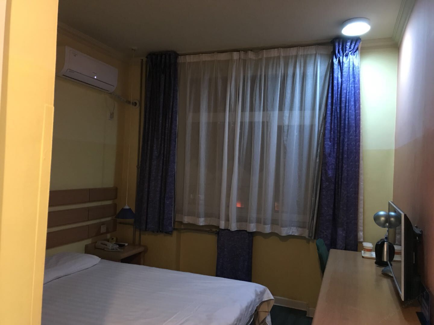 商务大床房B