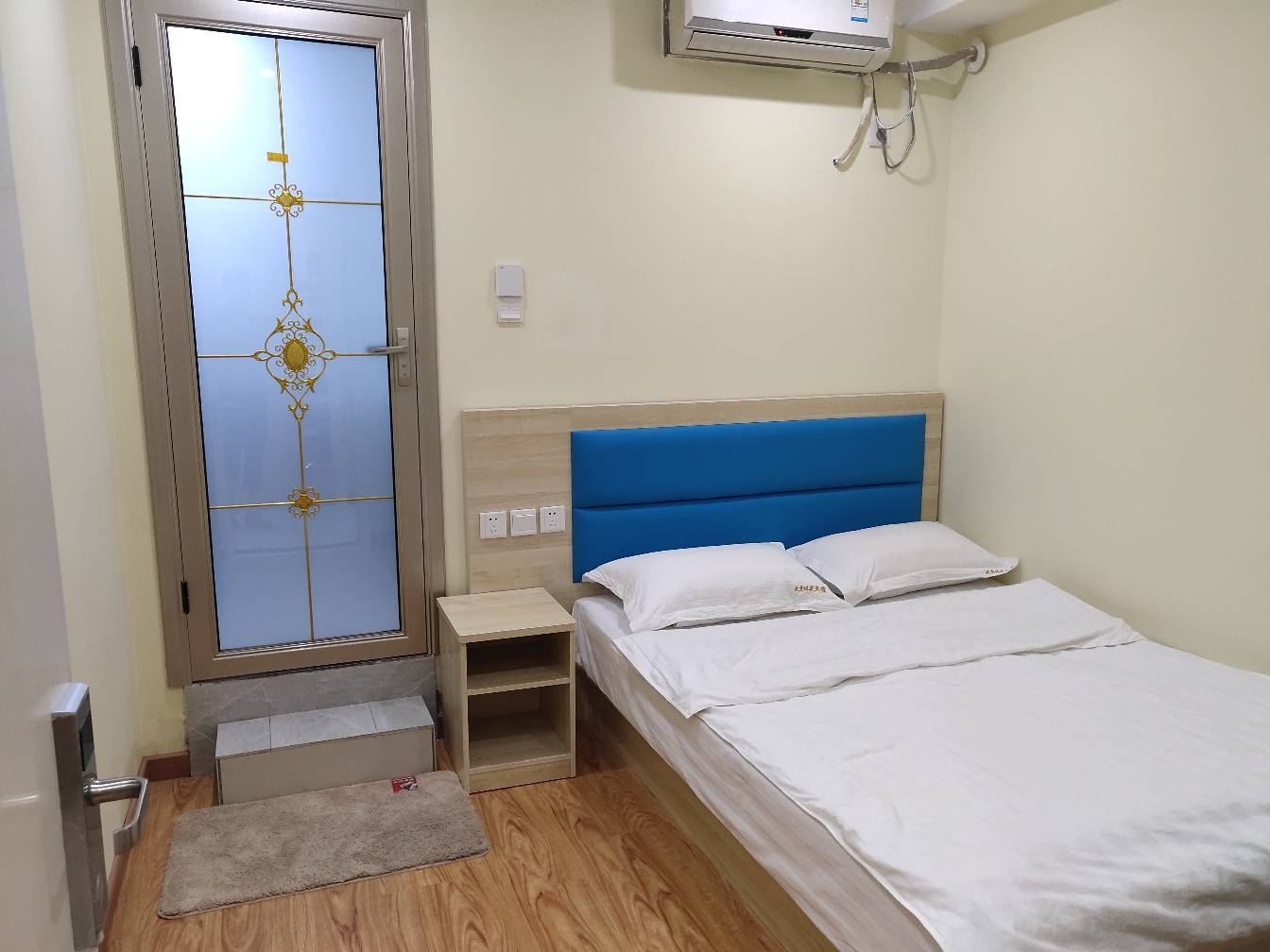 温馨大床房