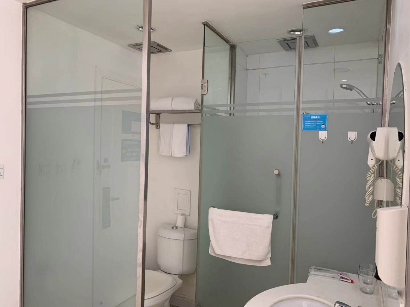 零压-高级大床房