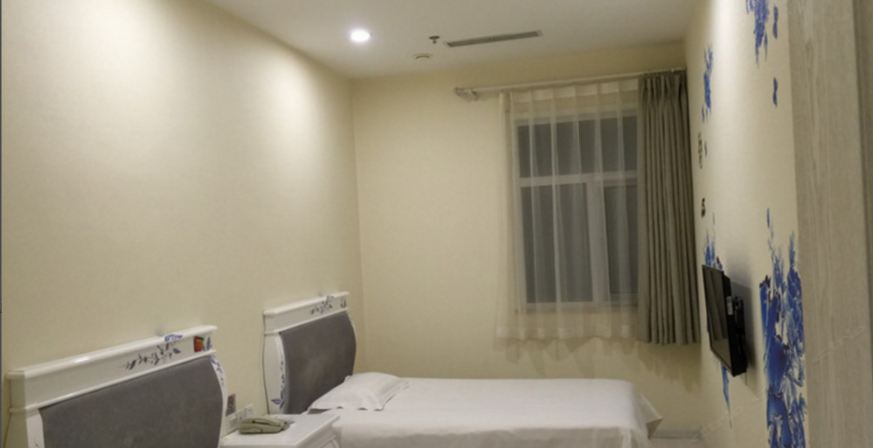 标准双床房