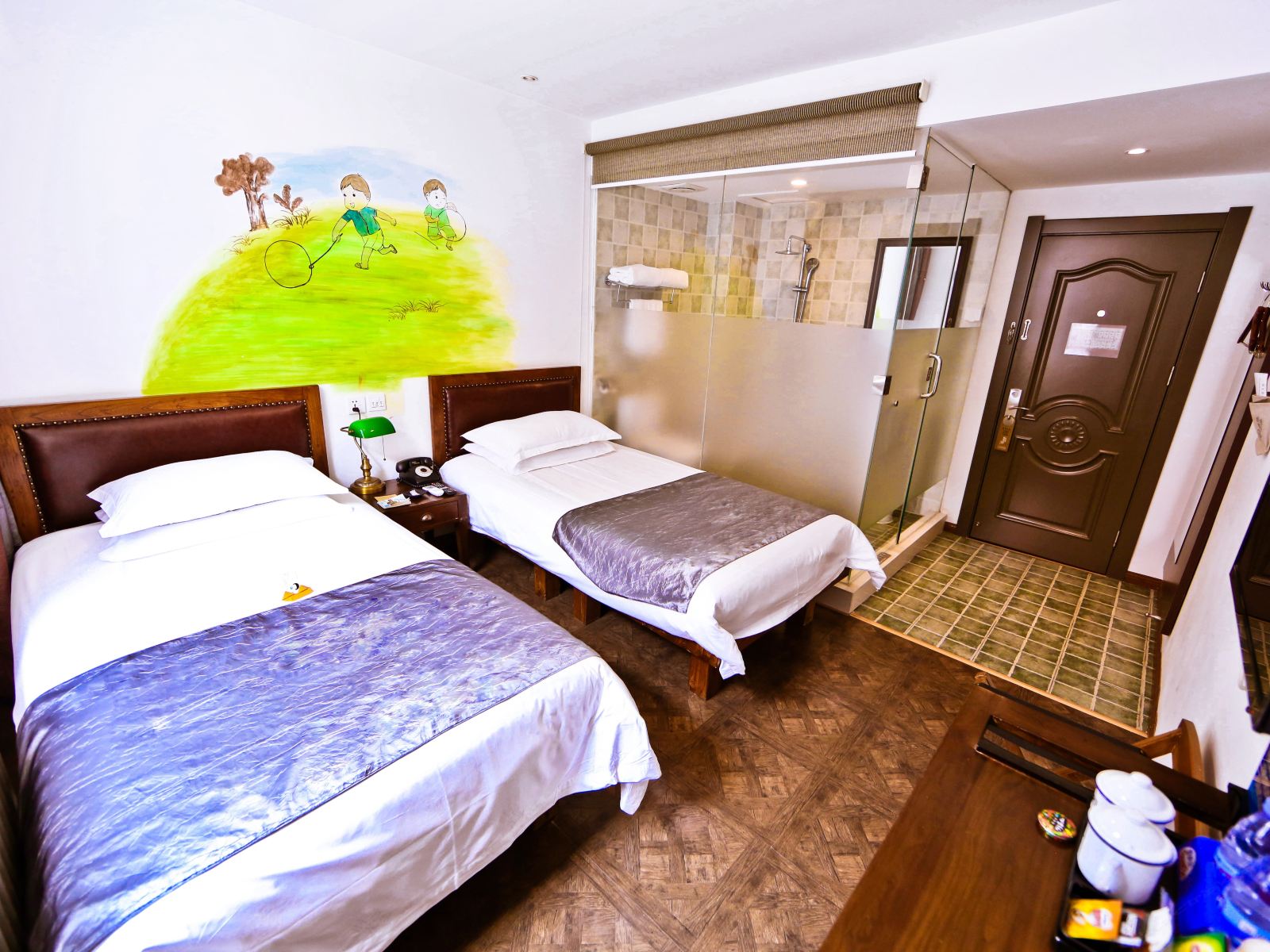 时光窗井家庭房