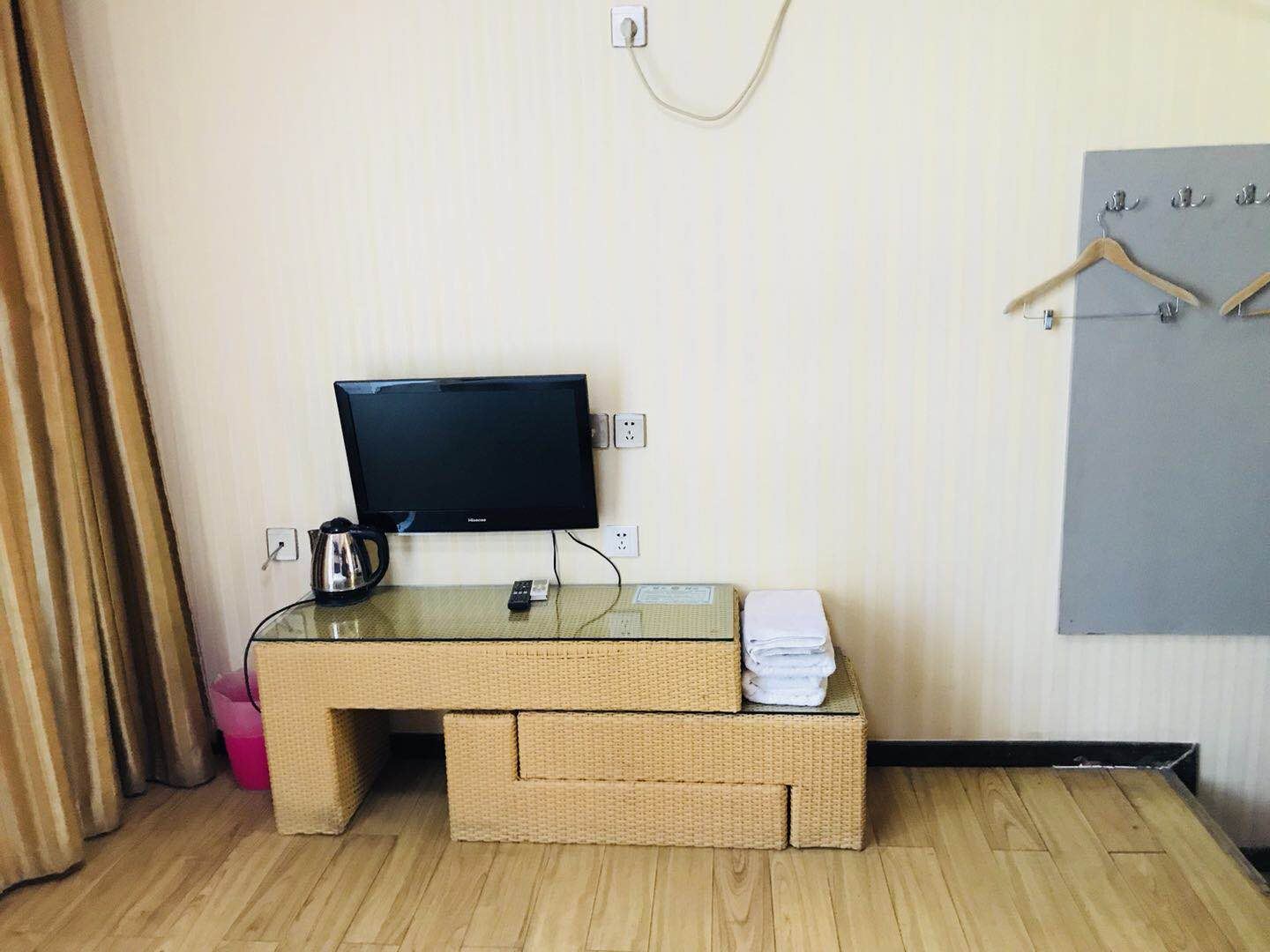 经济大床间(无窗)