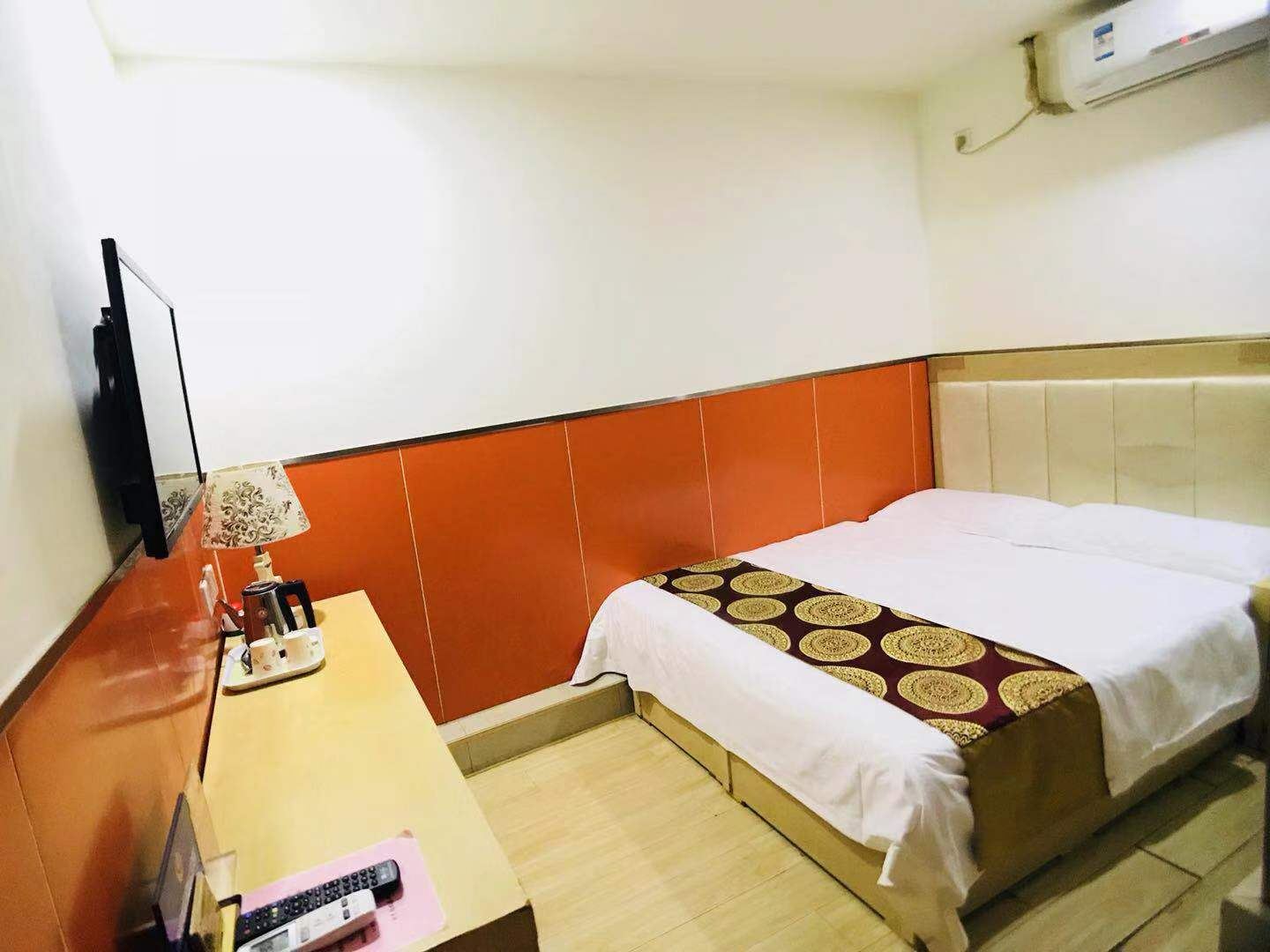 经济大床房