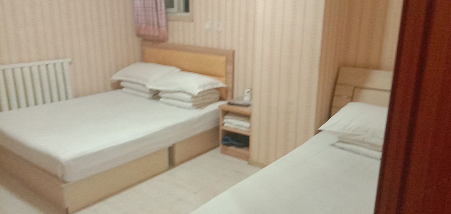 普通家庭房(公共卫浴)