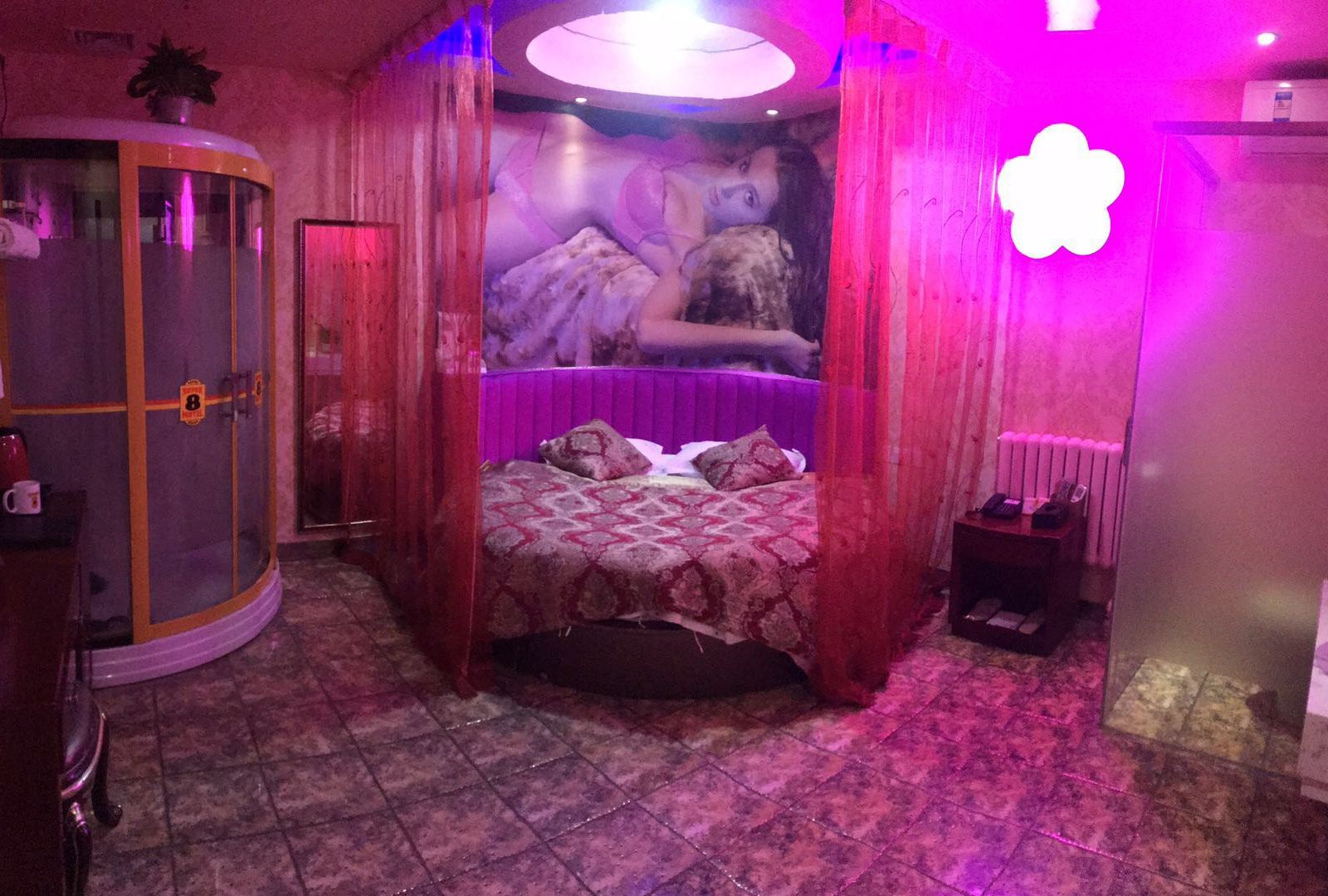 特色大床房(无窗)