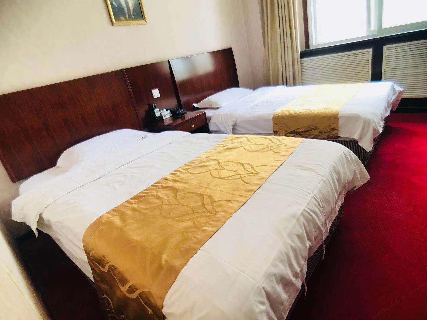 标准双床房