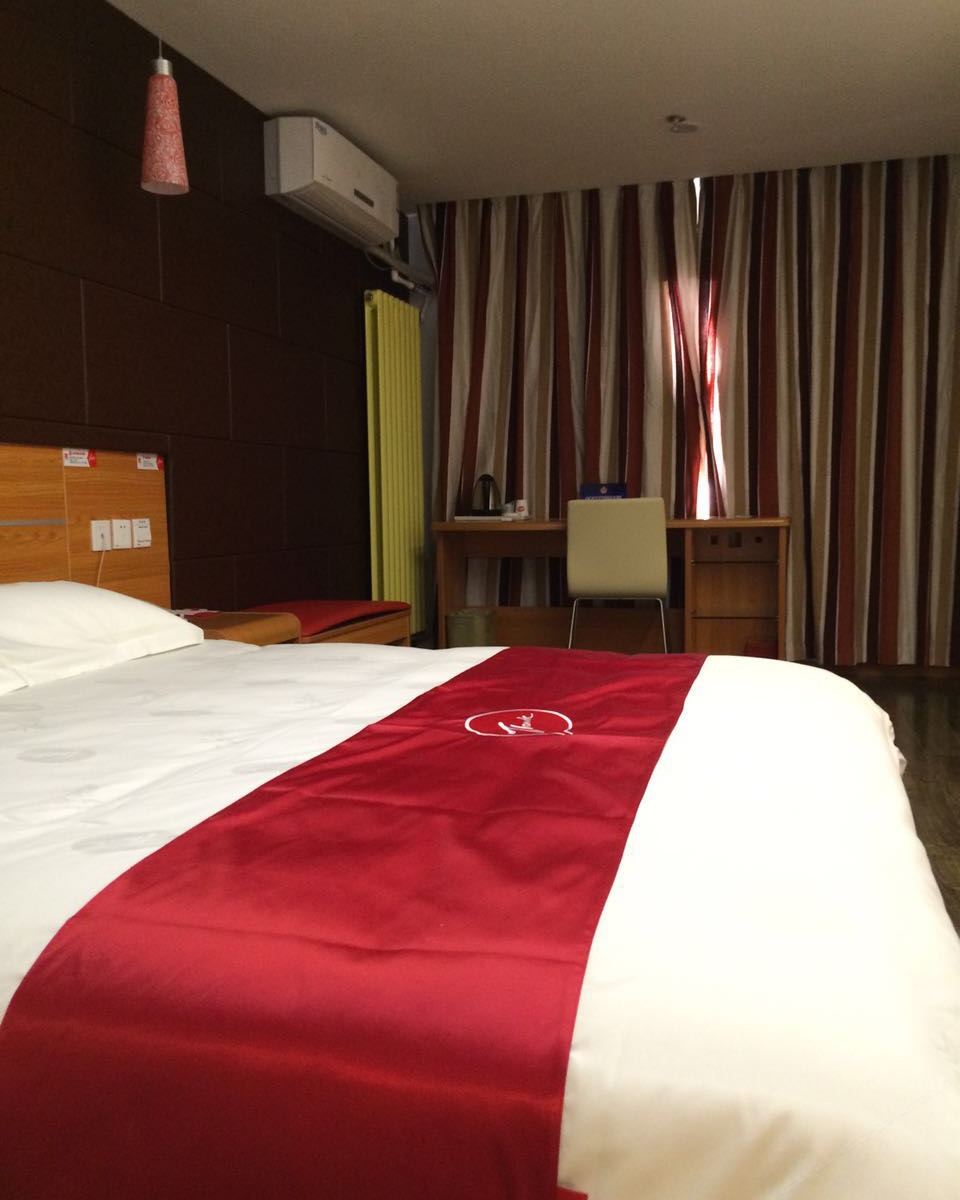 电影大床房