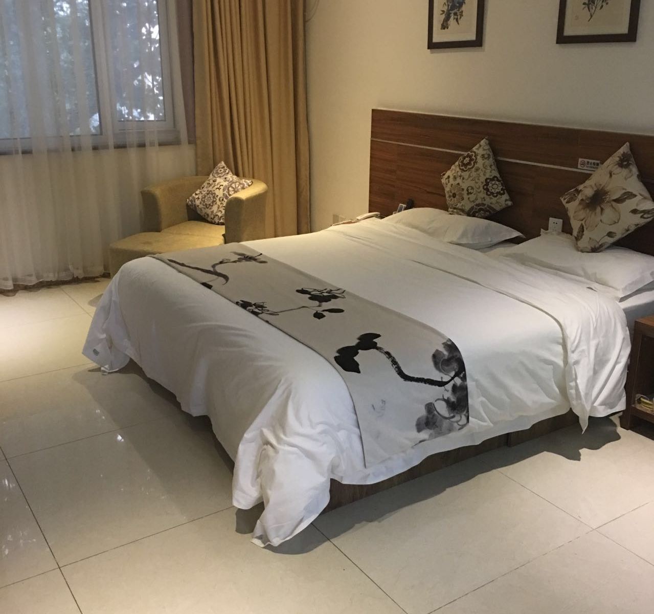 商务大床房