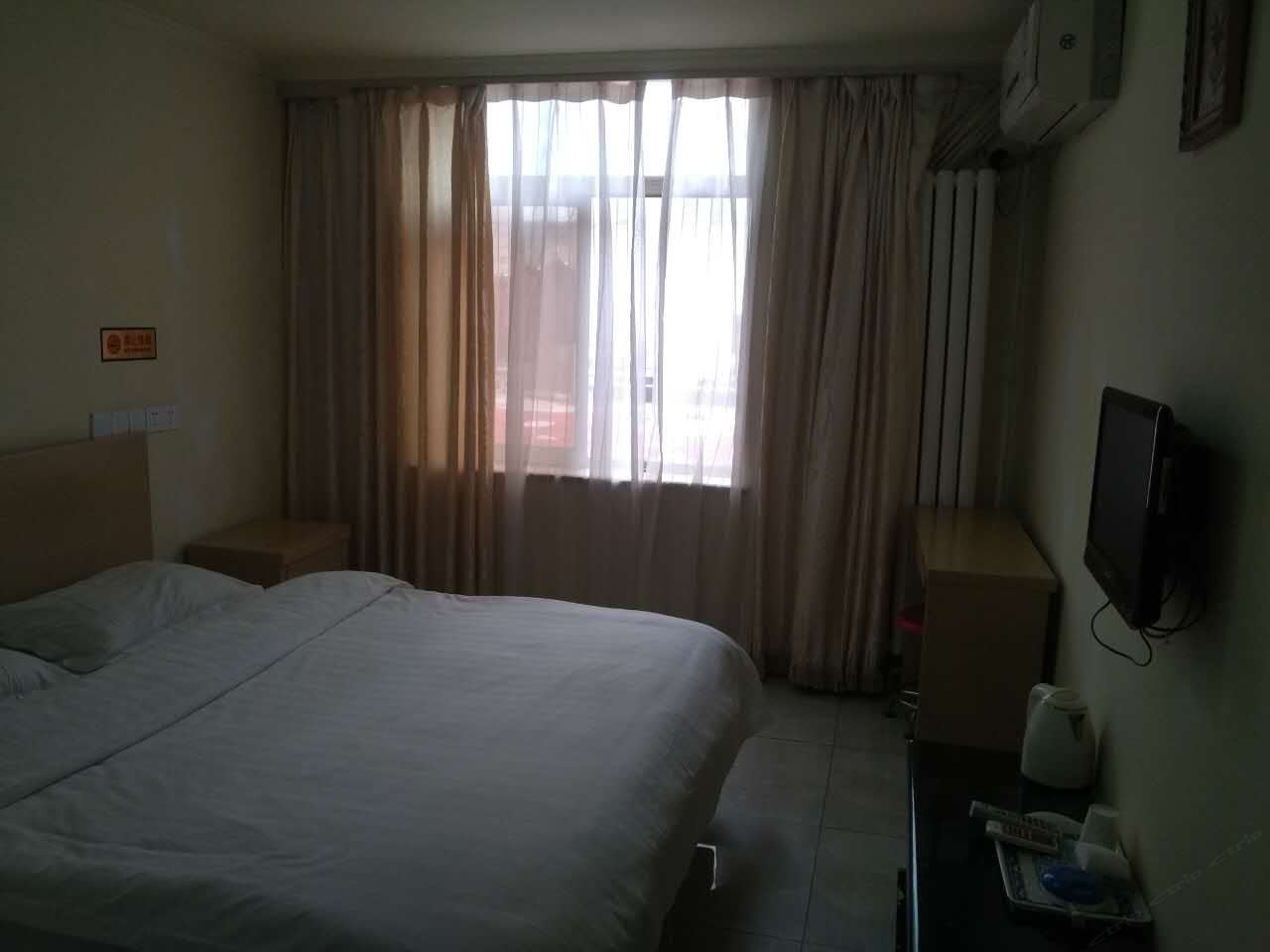 高级大床房