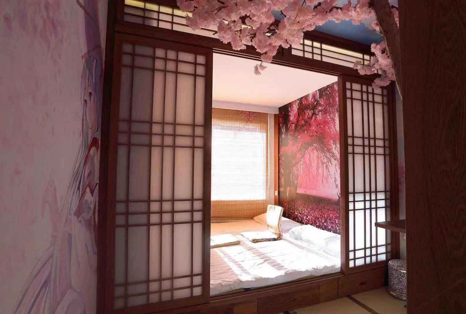 日式榻榻米房