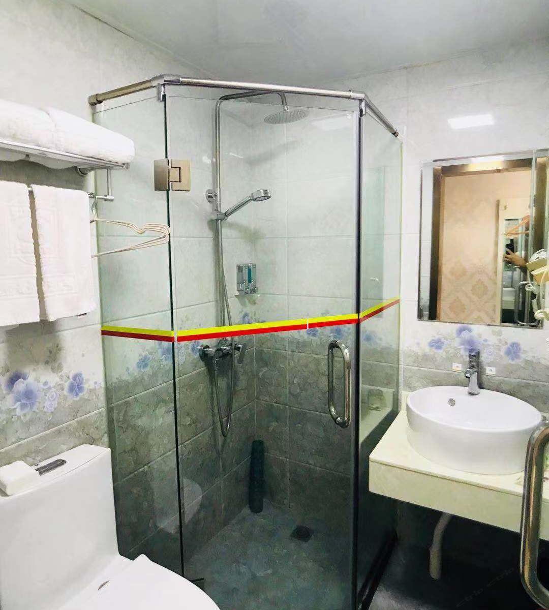商务大床间