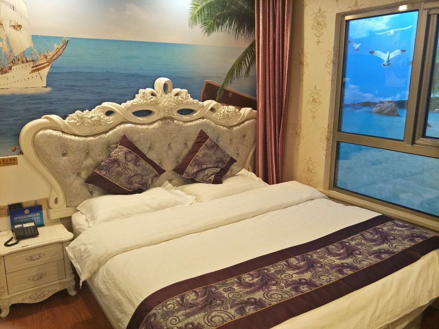 豪华大床间