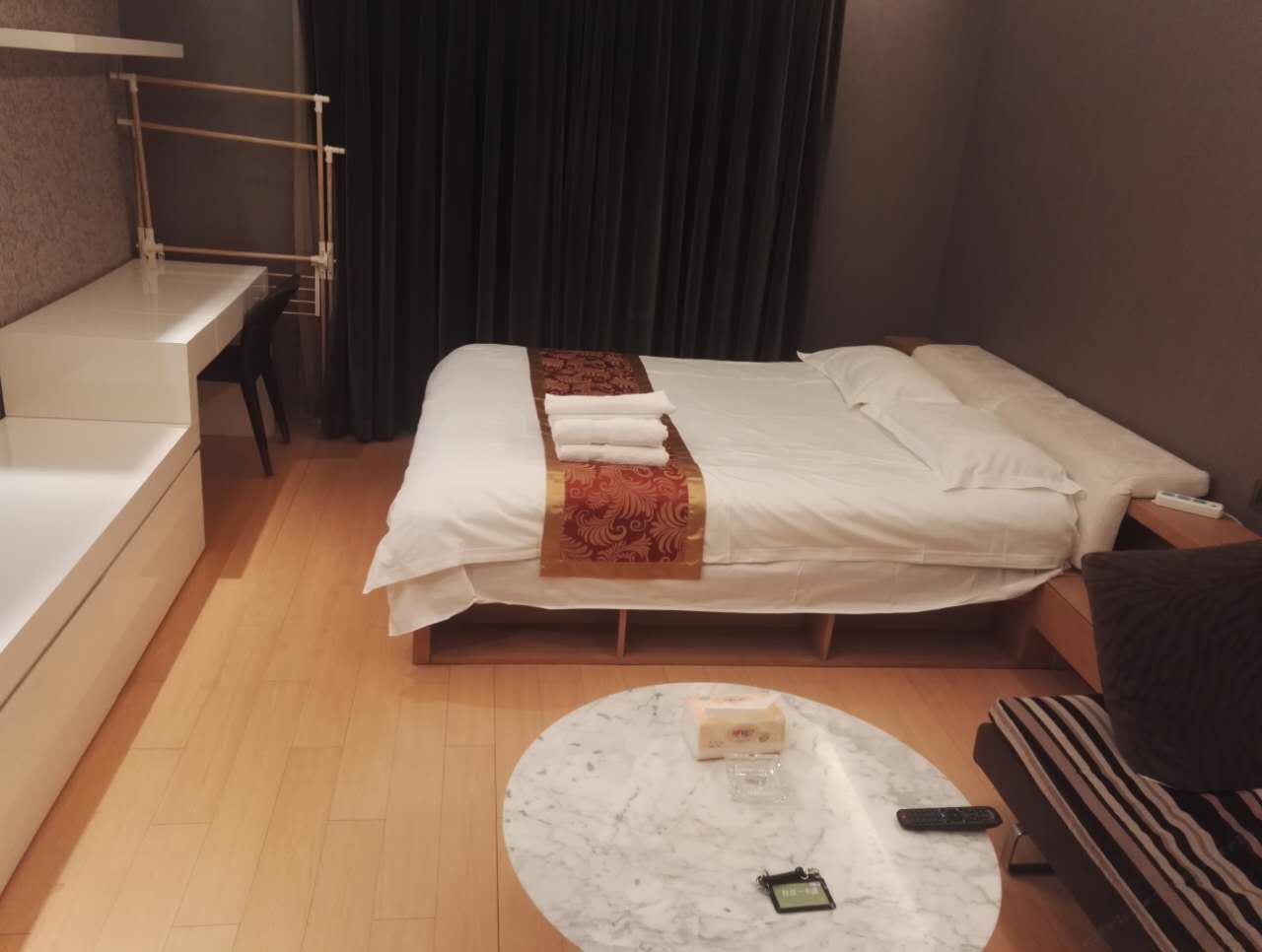 豪华大开间特价房