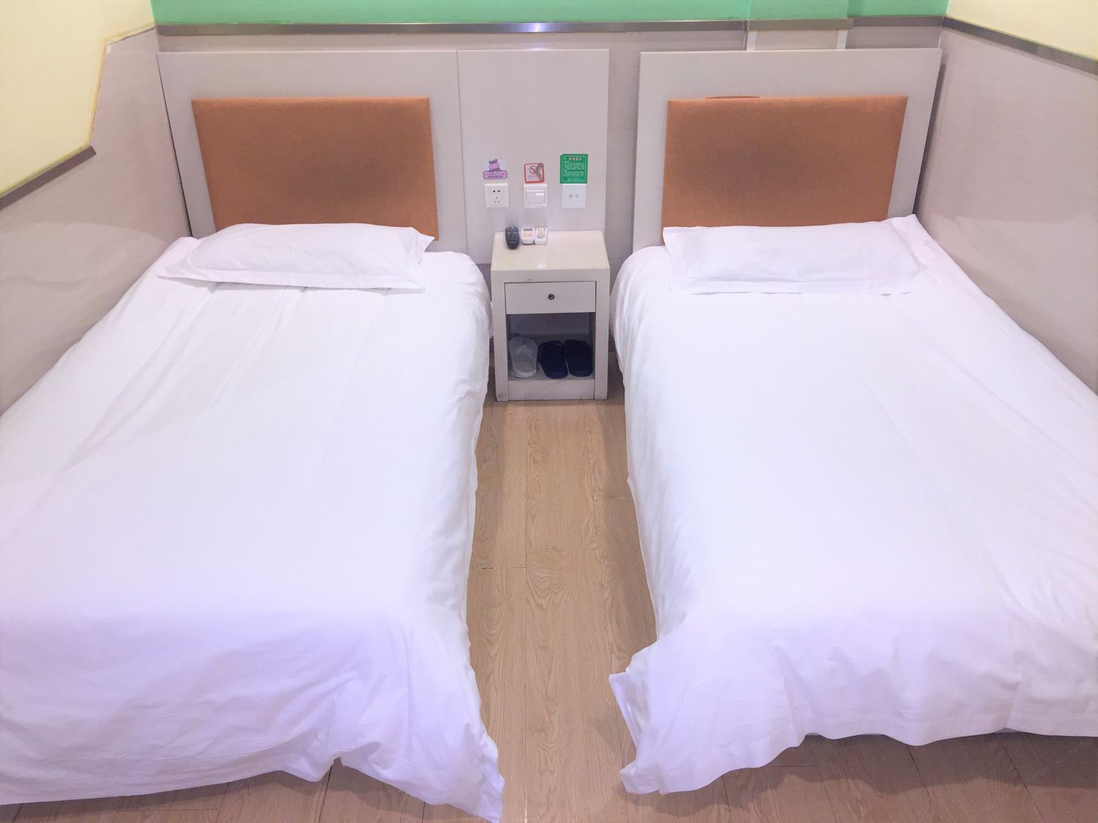 双床房
