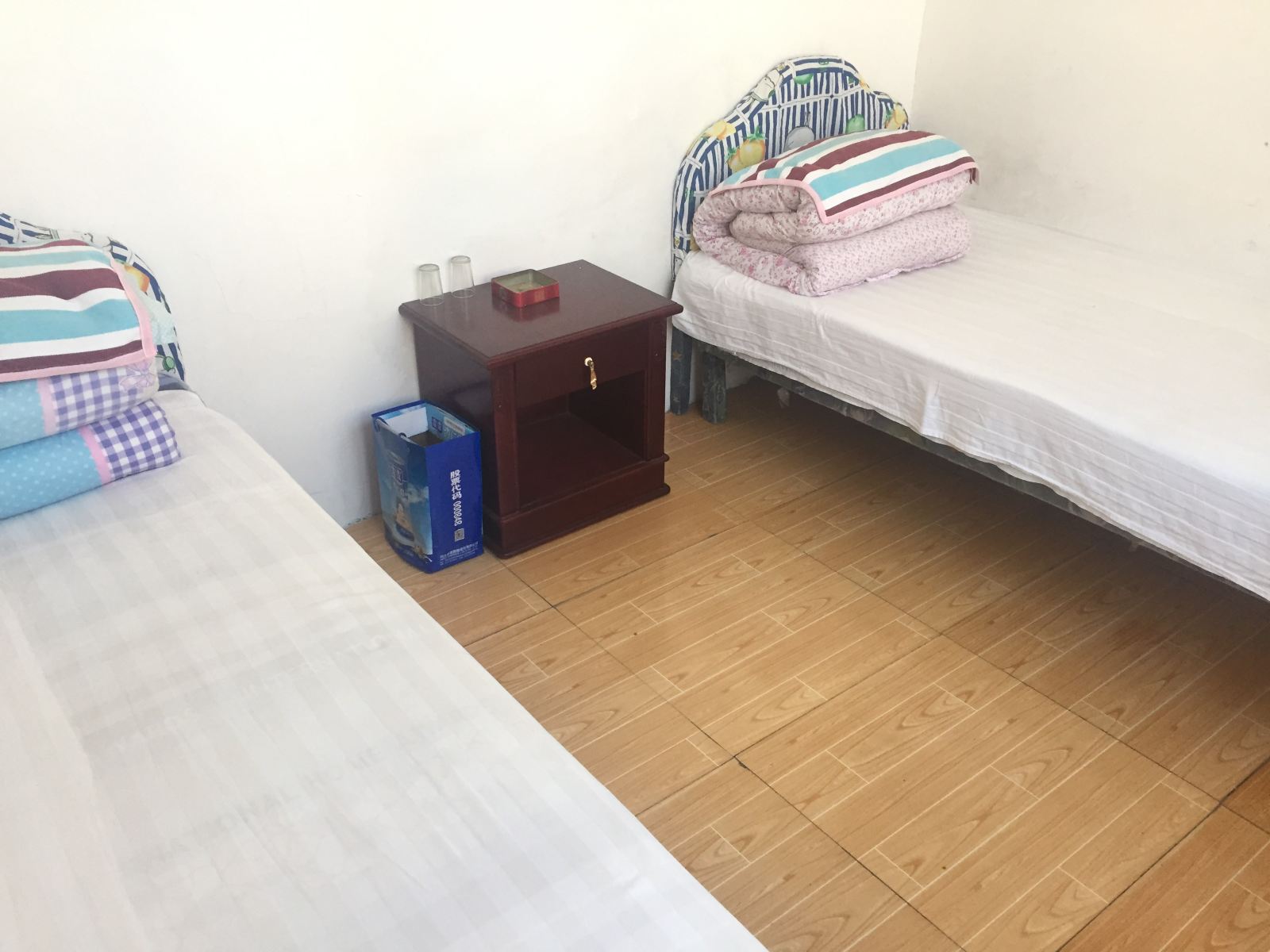 普通标准间(公共卫浴)