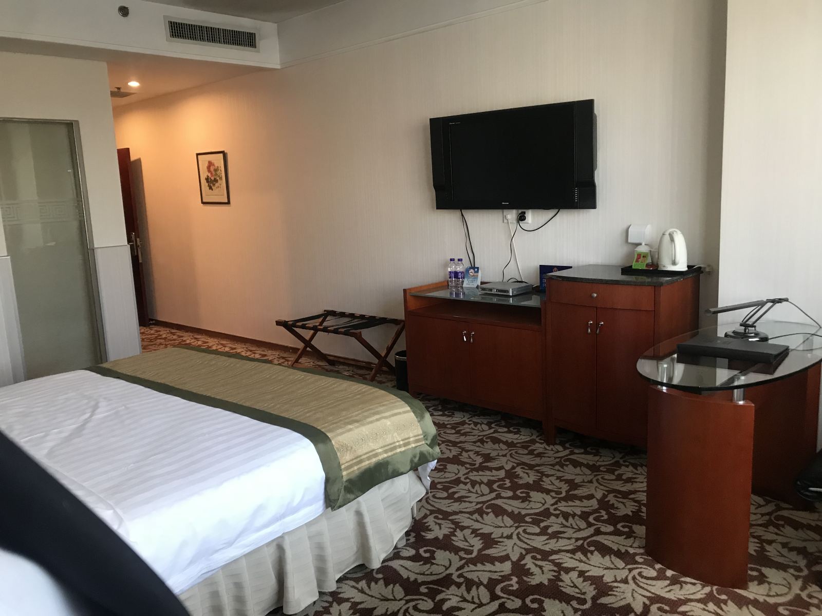 标准大床间