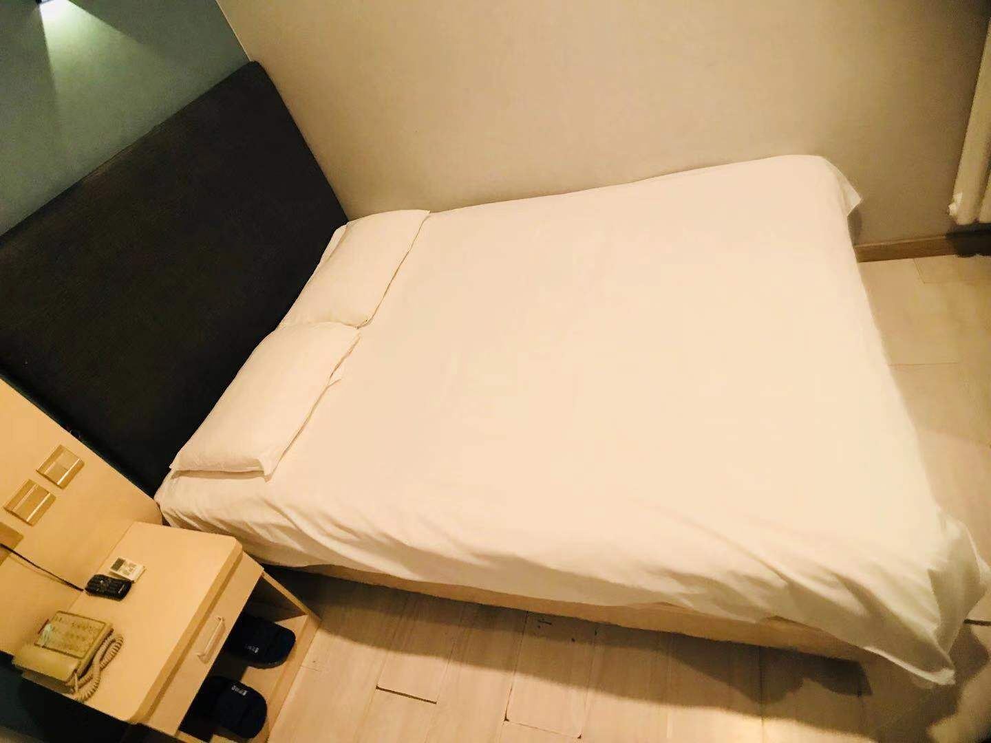 标准大床间