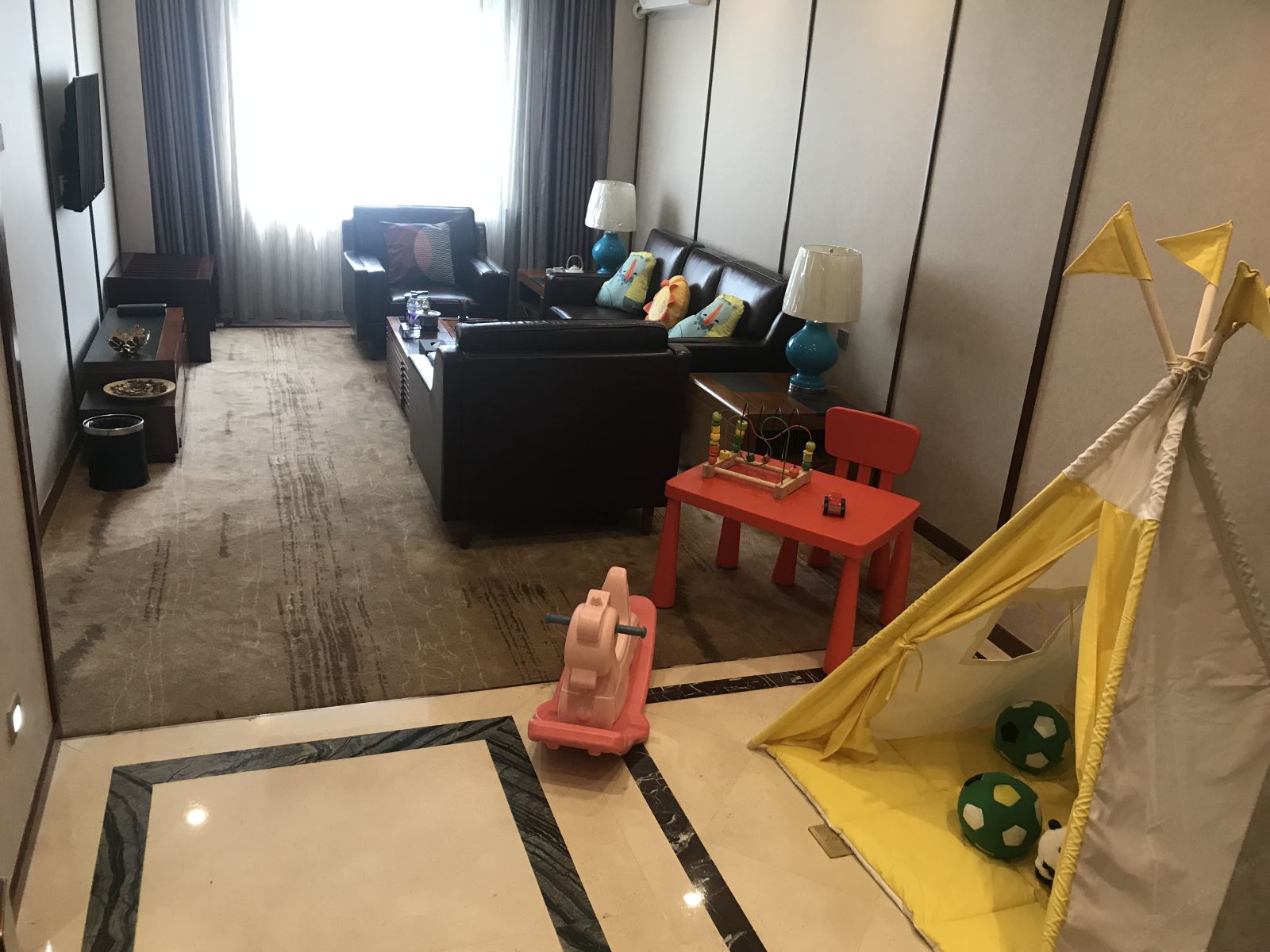 亲子房