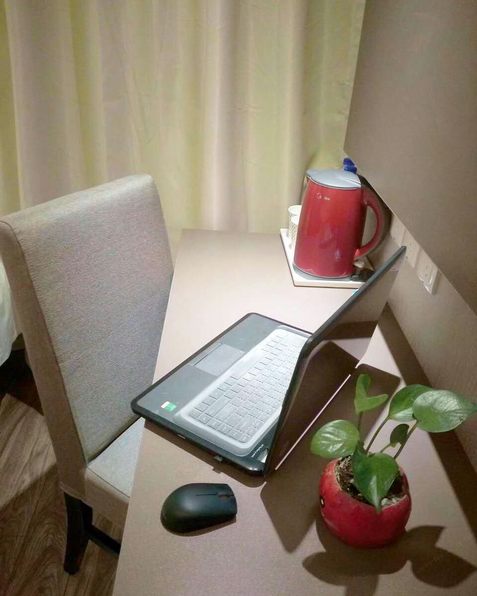 商务大床房