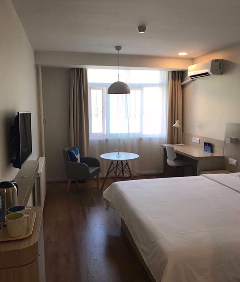高级大床房
