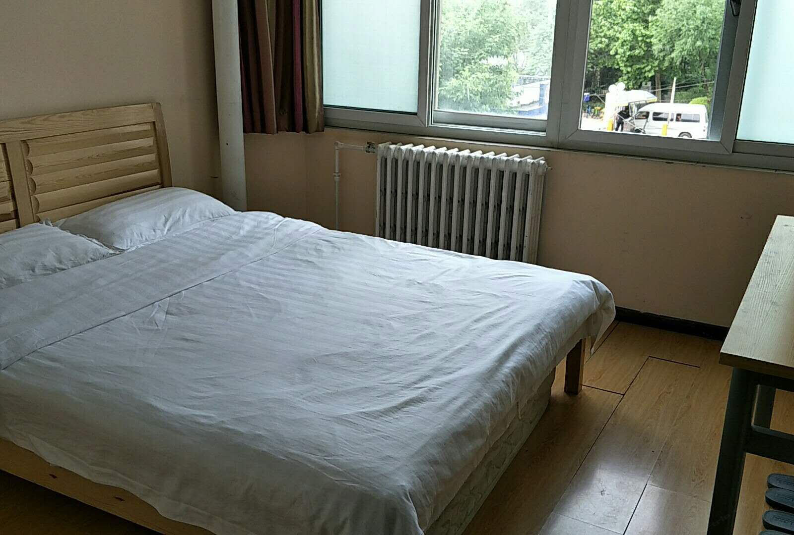 舒适大床房