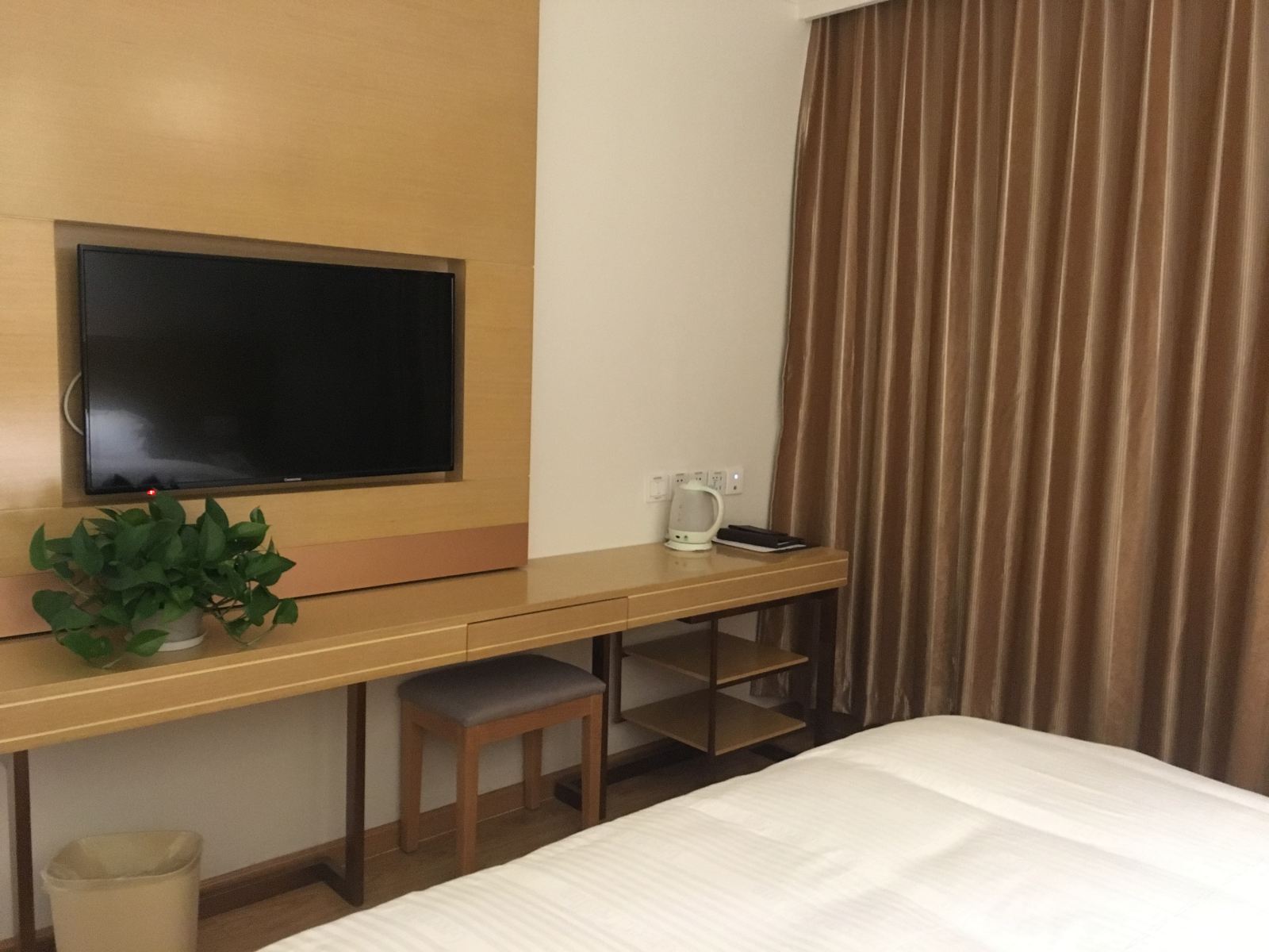舒适大床房