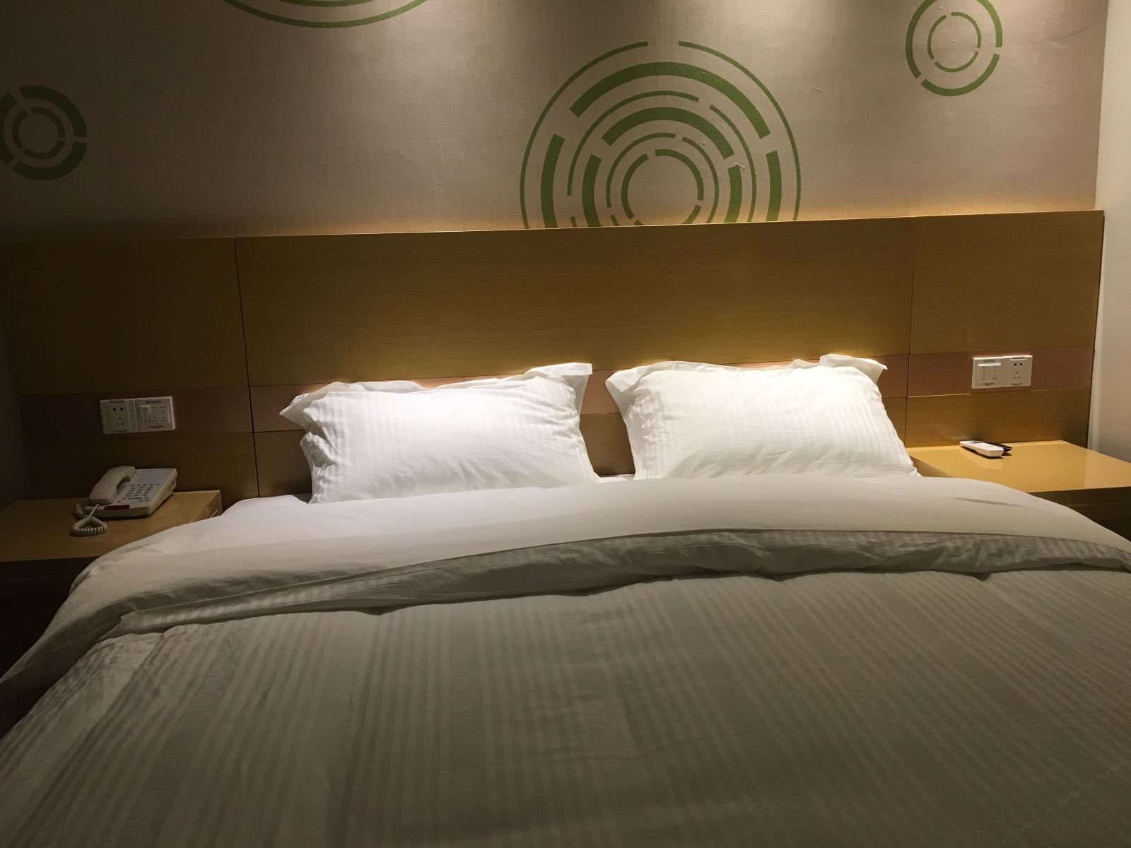 舒适大床房