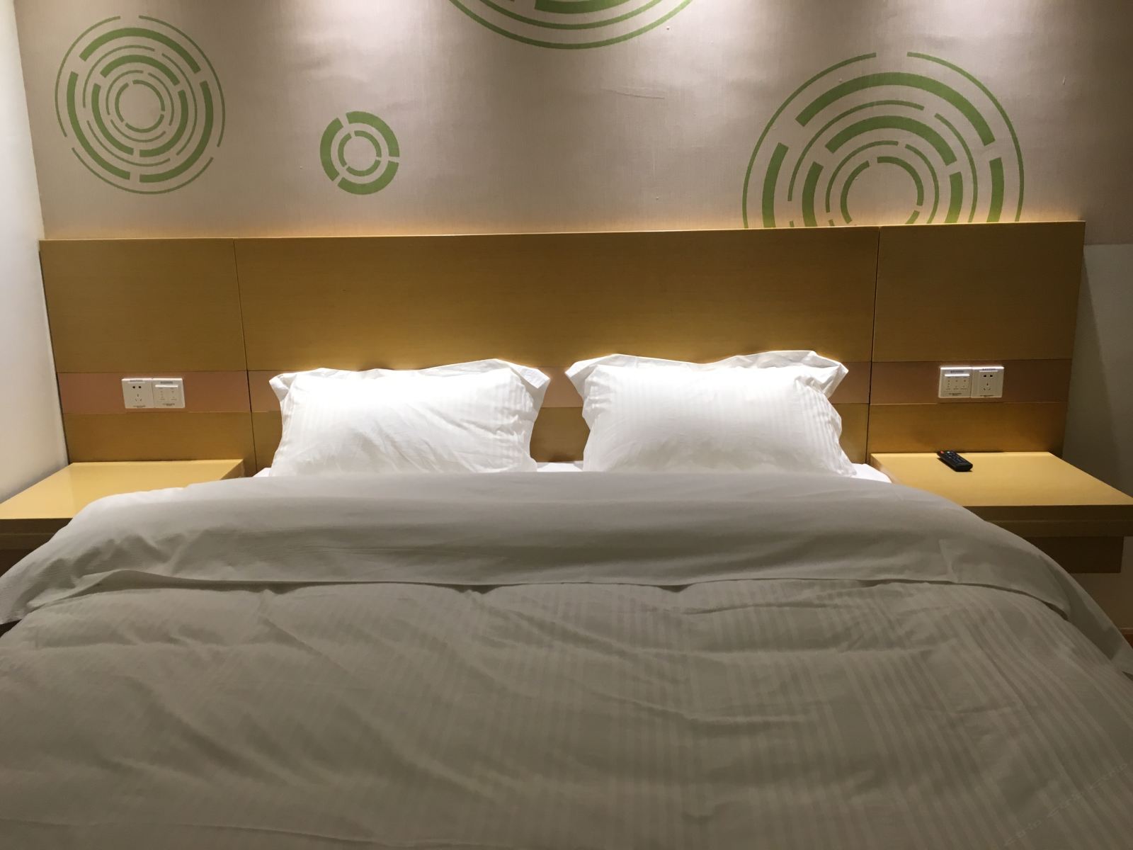 舒适大床房