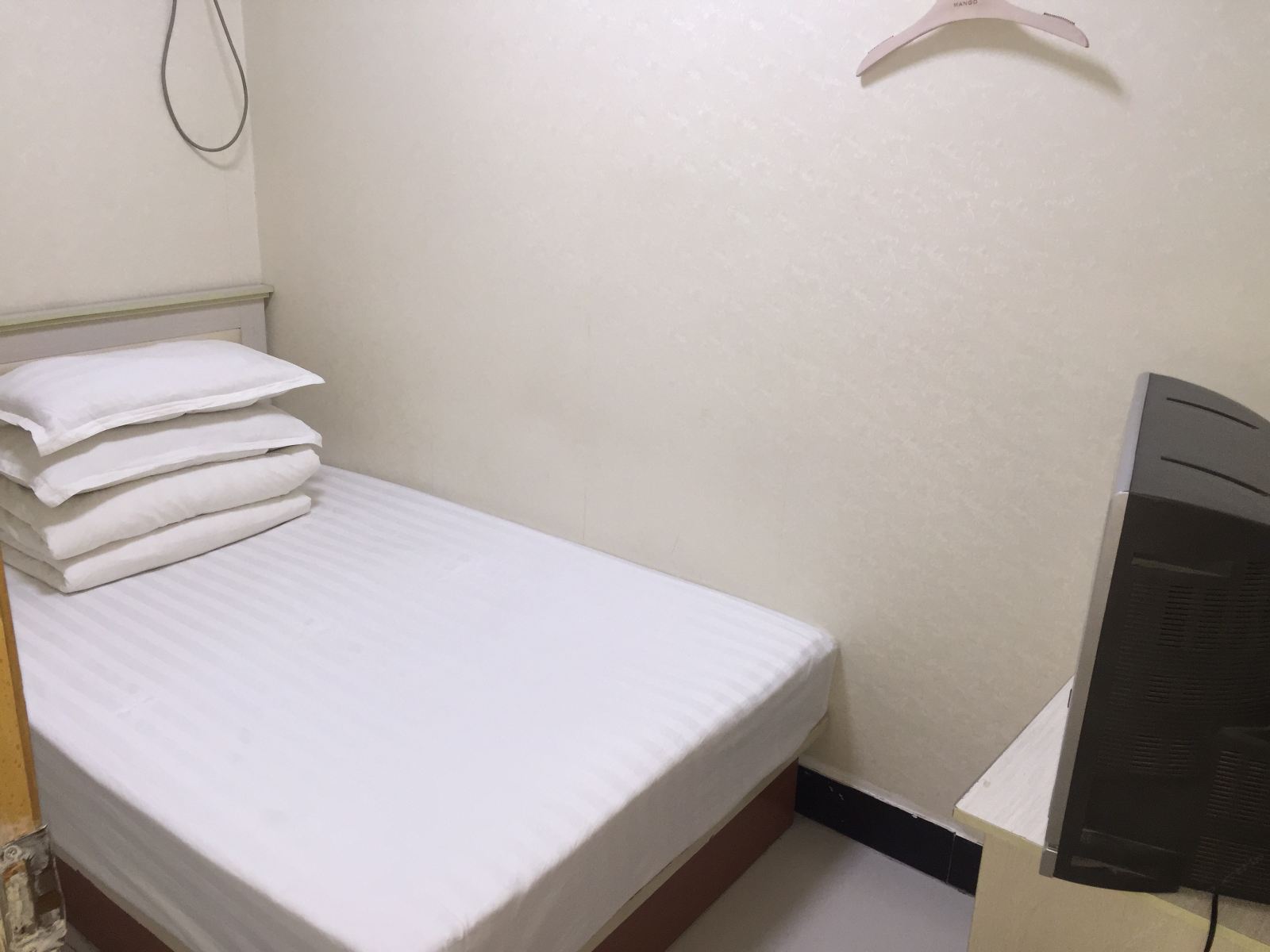 单人间(公共卫浴)