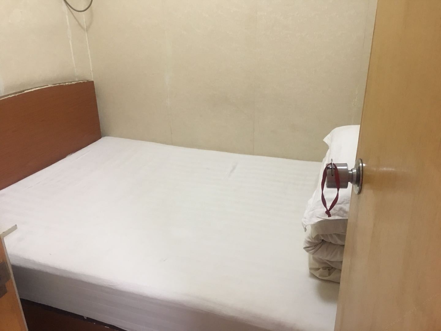经济单人间(公共卫浴)