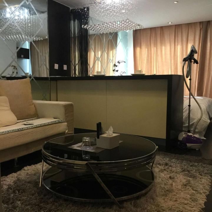舒适豪华大床房