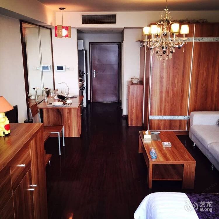 舒适豪华大床房