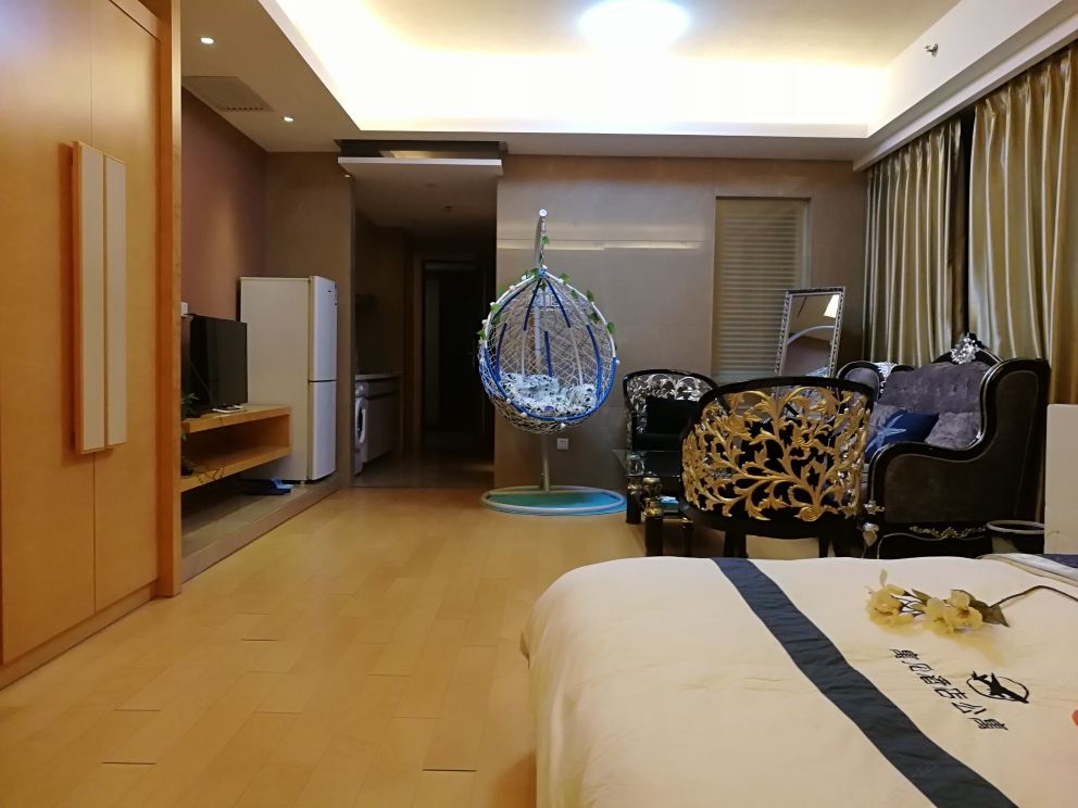 豪华大床景观房